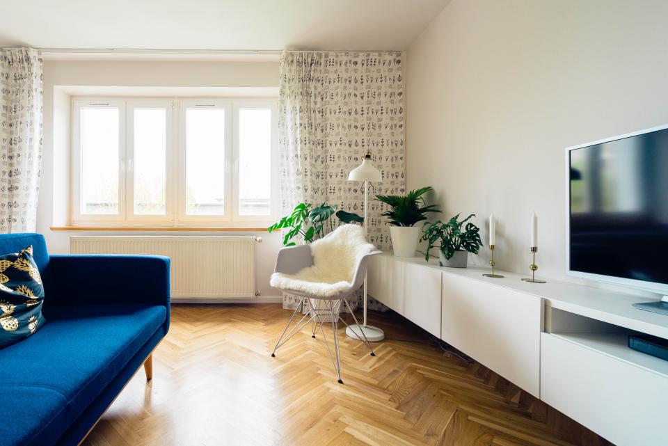 4. Beres-Beres Kamar, Bikin Suasana Rumah Jadi Nyaman
