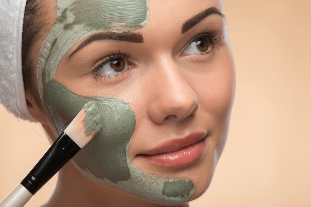 6. masker tanah liat