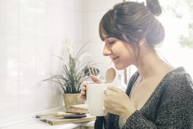 Mulai Batuk dan Pilek, Pertanda Tubuh Kurang Fit, Nih. Tetap Jaga Kesehatan dengan Minuman Ramuan dan Vapo Rub yang Bisa Kamu Racik Sendiri Ini