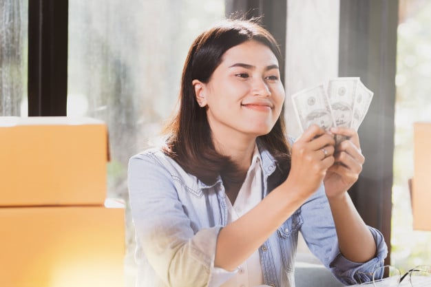 Diet Gak Cuman Soal Berat Badan, Tapi Juga Terapkan 5 Trik Diet Pengeluaran Ini Agar Rekening Tabungan Tetap Terjaga